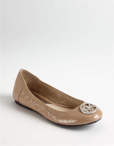 michael kors fulton ballerina nude